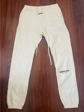 ESSENTIALS Fear of God Off-White Sweatpants